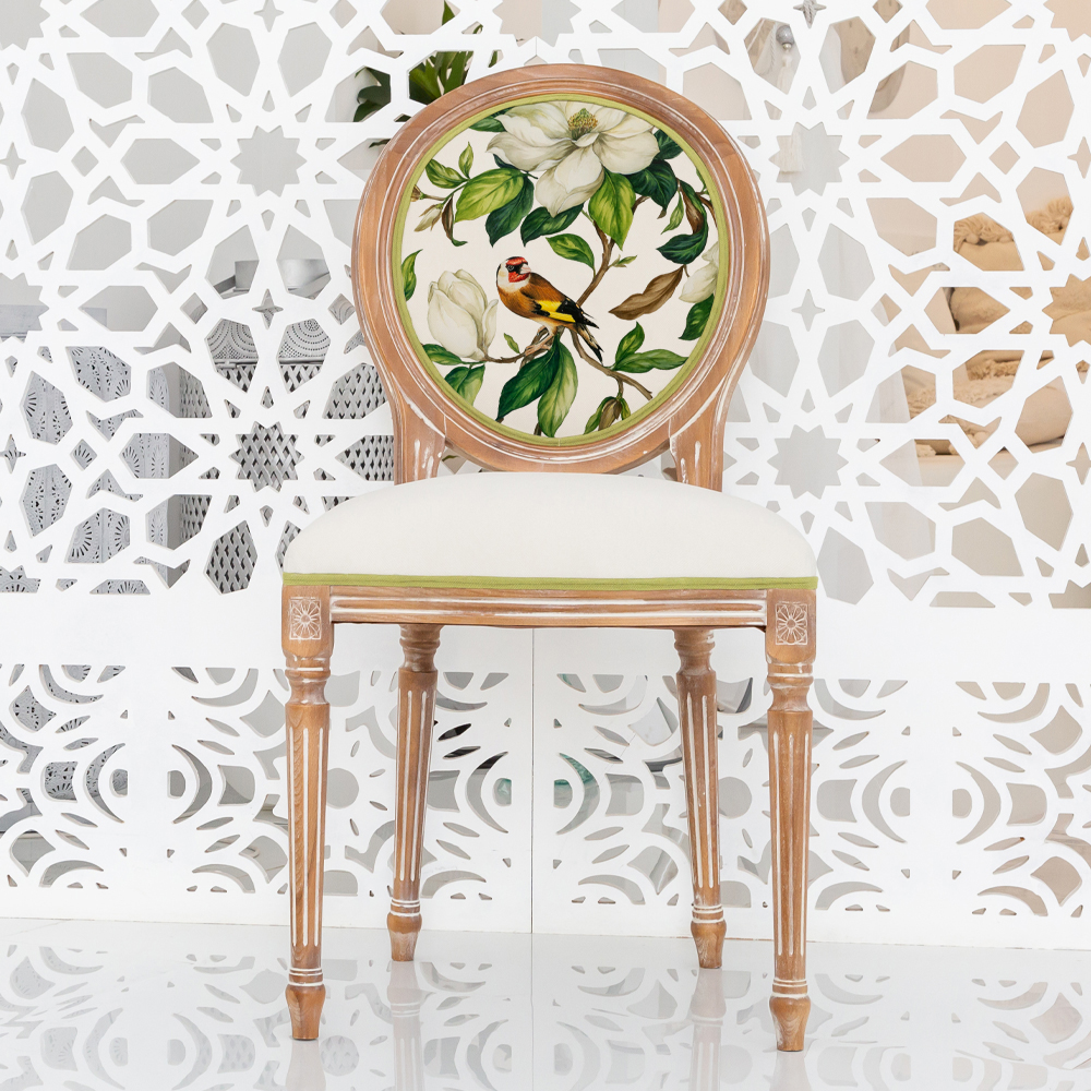 Стул бежевый из натурального бука с изображением птицы в саду Blooming Colored Birds