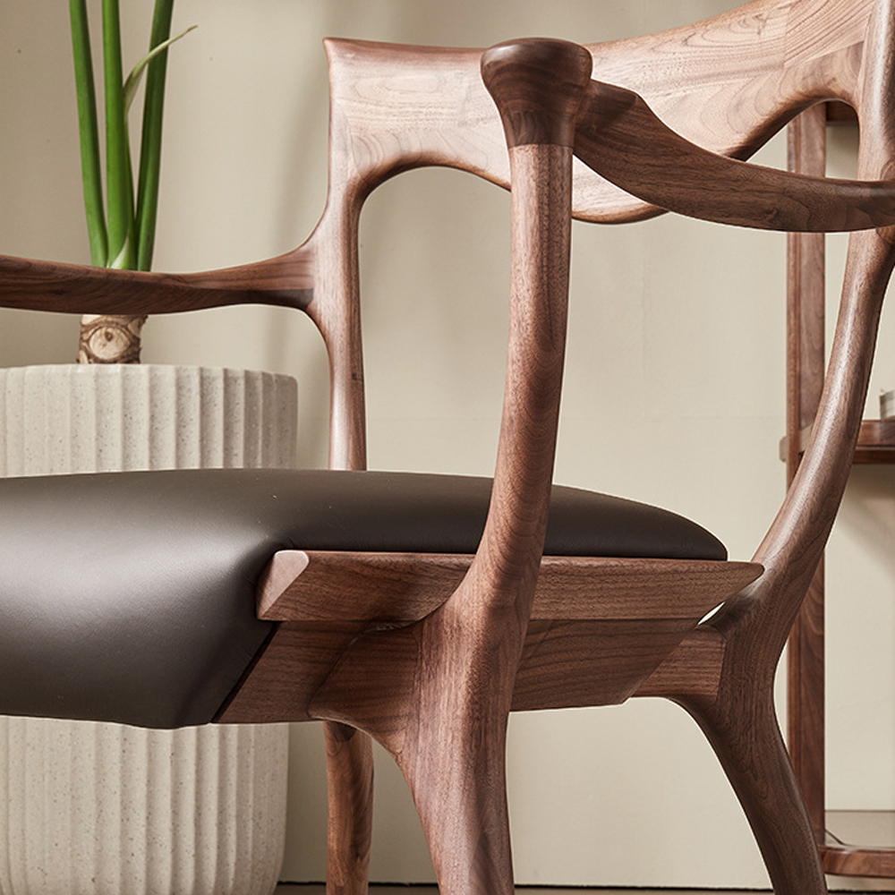 Стул деревянный с мягким сиденьем из коричневой натуральной кожи Moon Walnut Furniture