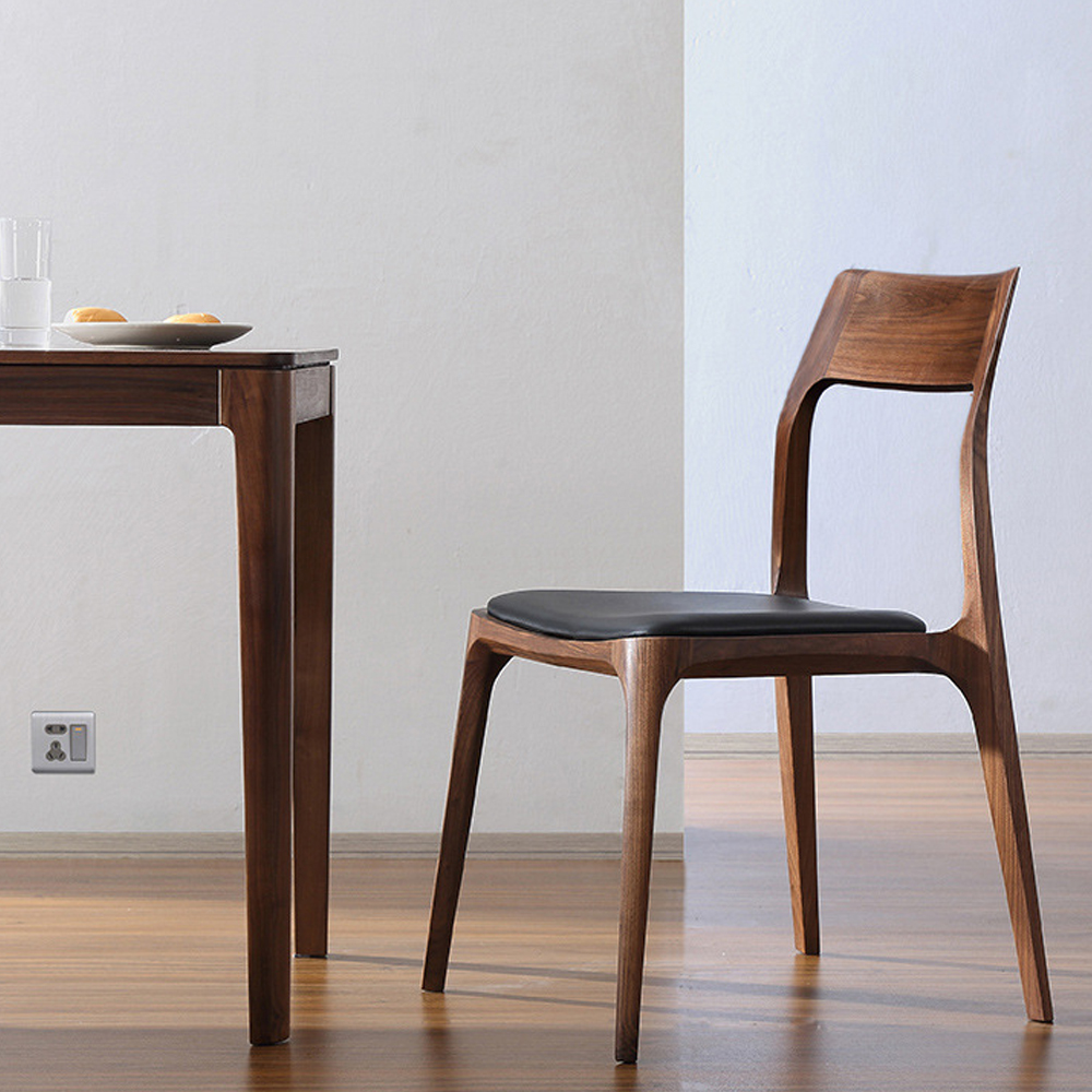 Стул деревянный с мягким сиденьем из черной натуральной кожи Moon Walnut Furniture