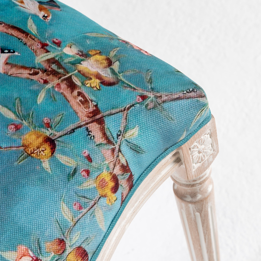 Стул из массива бука бирюзовый с изображением птиц и цветов Turquoise Beige Chinoiserie Peach Garden Chair