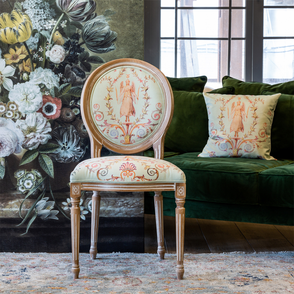 Стул из массива бука светло-зеленый с растительным орнаментом Raffael Angel Green Chair