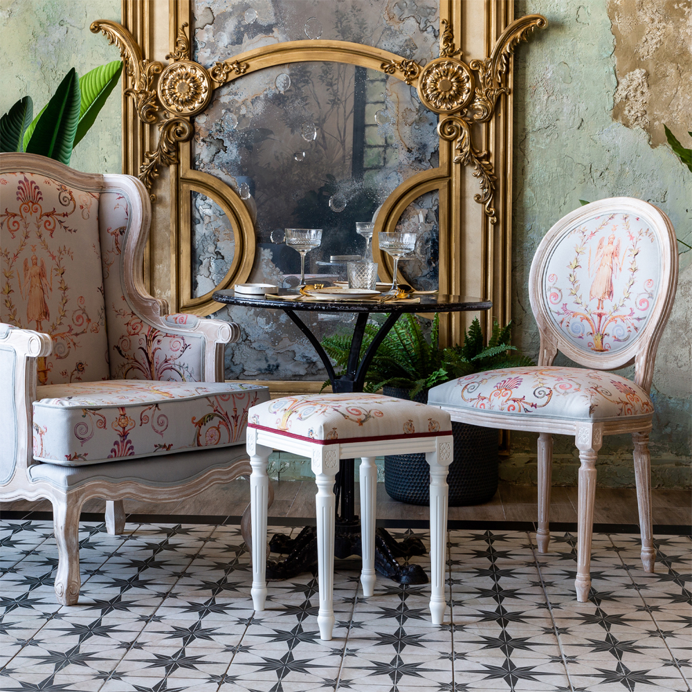 Стул из массива бука светло-серый с растительным орнаментом Raffael Angel Grey Chair