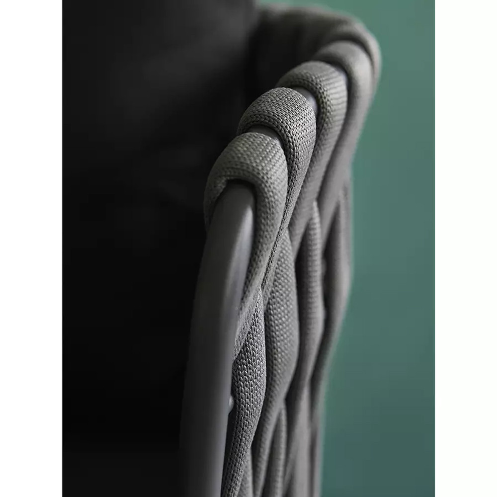 Стул мягкий с декором в виде плетеных лент на спинке и подлокотниках Semicircular Chair Decorated with Ribbons