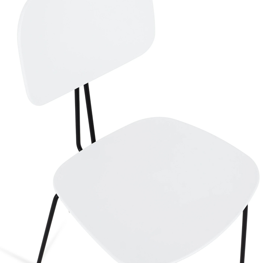 Стул на металлических ножках Travis Chair White