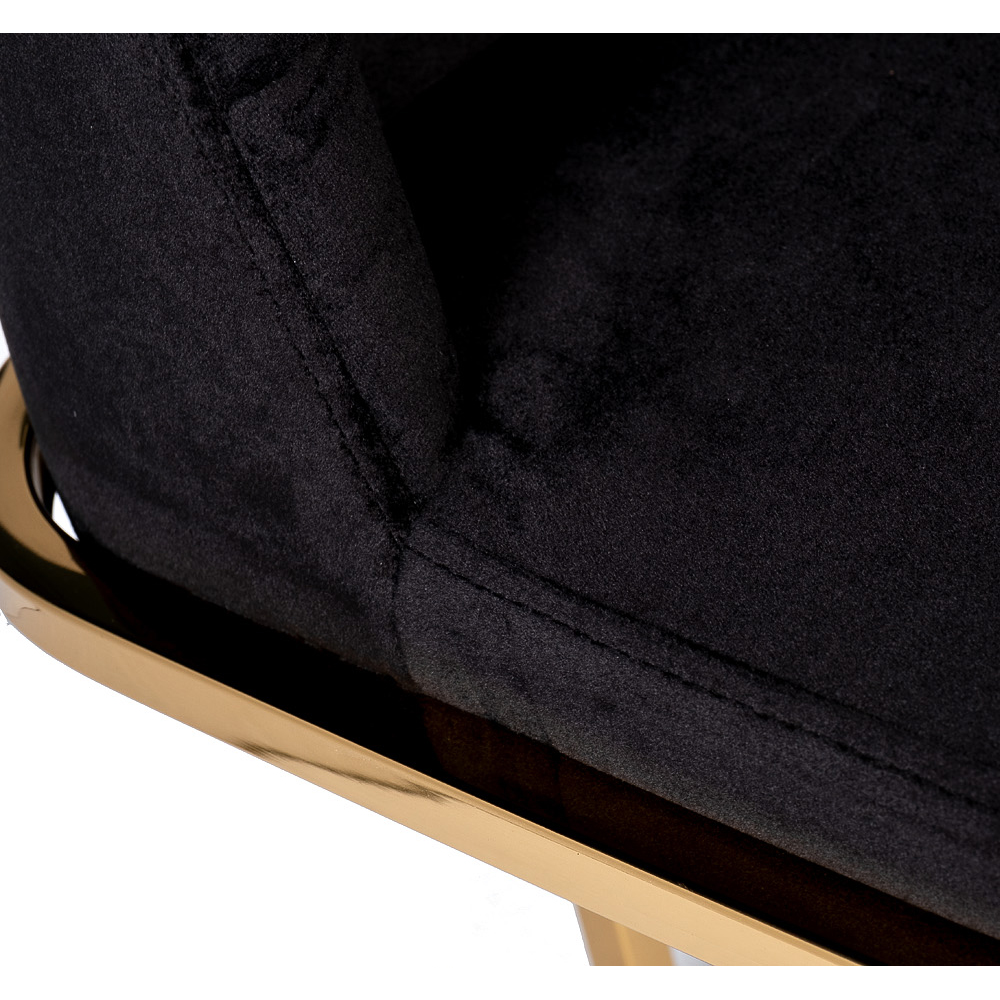 Стул обеденный велюровый черный с золотым каркасом Nobility