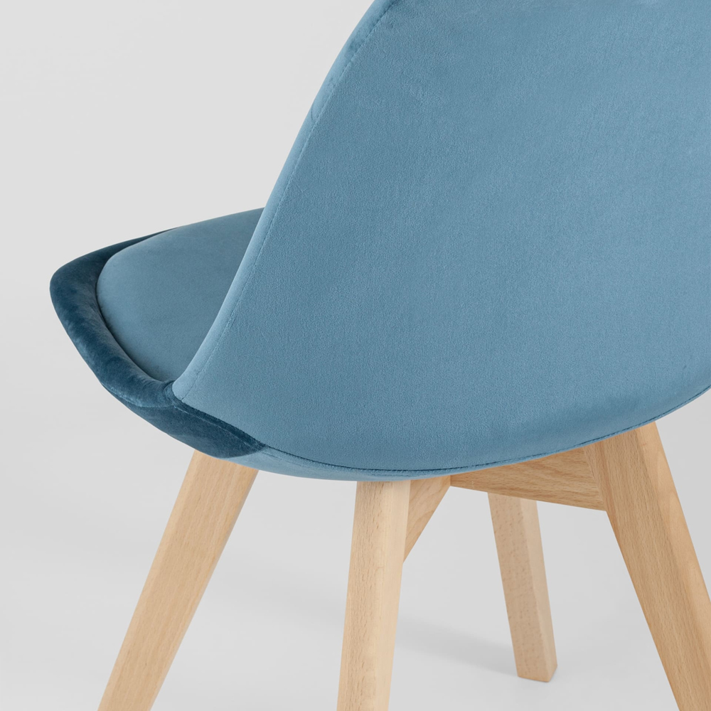 Стул с мягким велюровым сиденьем Arvika Blue