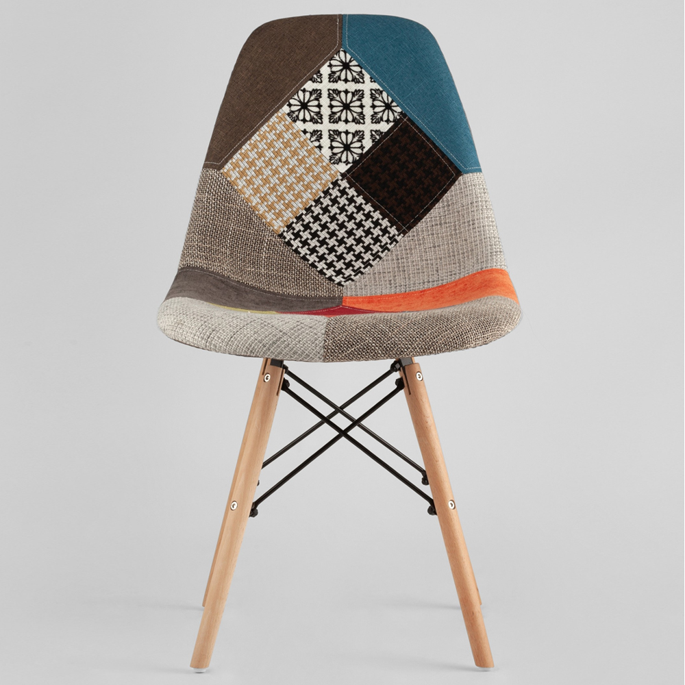 Стул с обивкой в технике пэчворк DSW