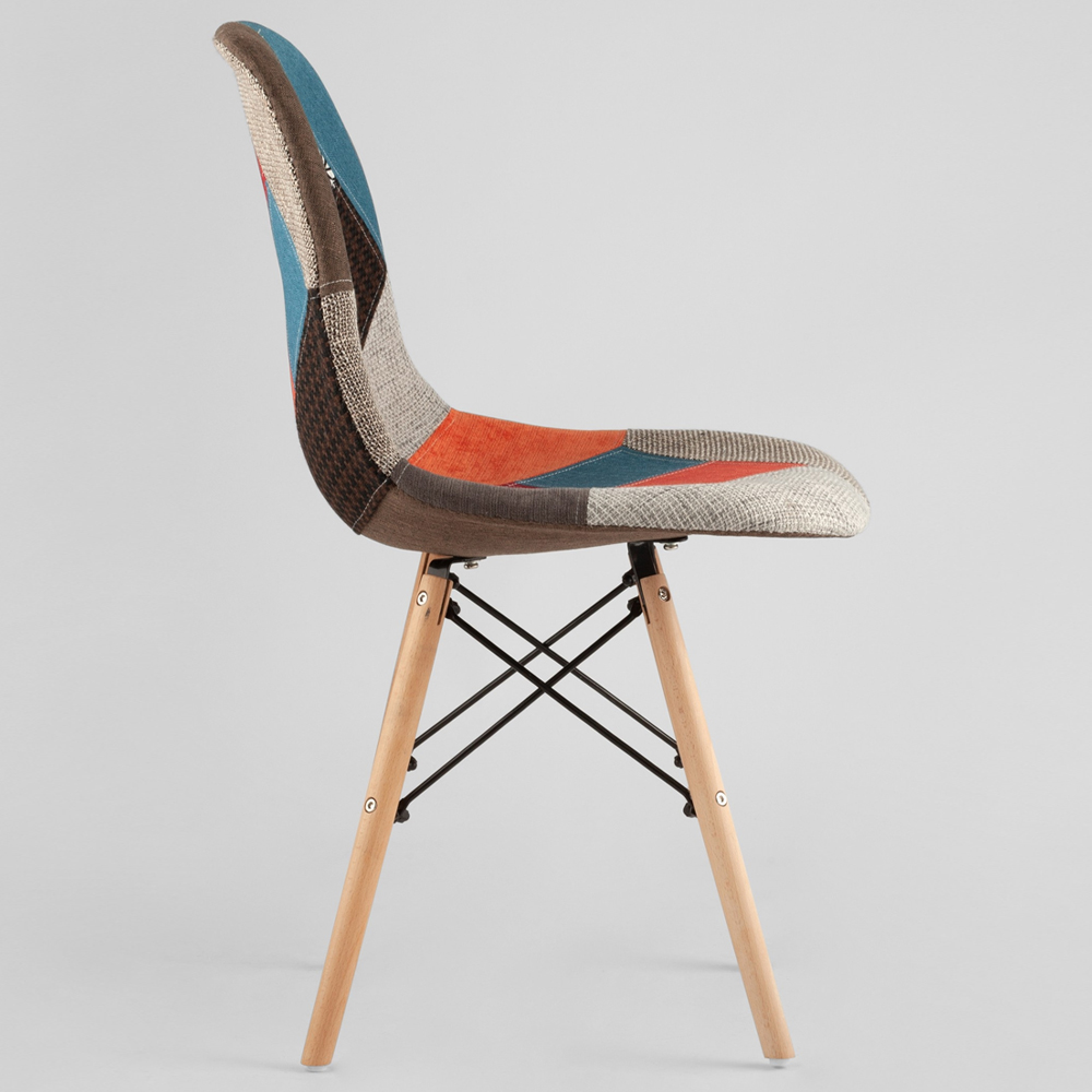 Стул с обивкой в технике пэчворк DSW