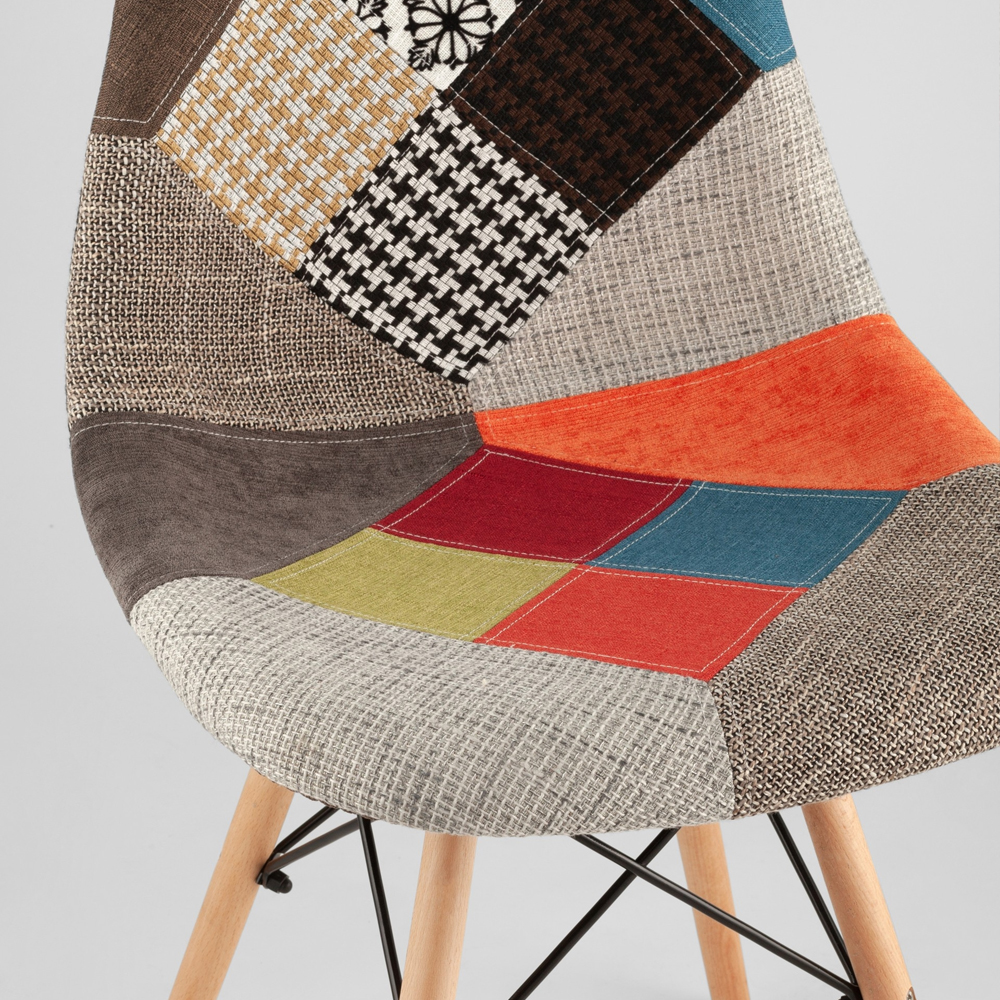 Стул с обивкой в технике пэчворк DSW