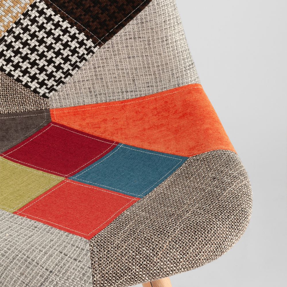 Стул с обивкой в технике пэчворк DSW