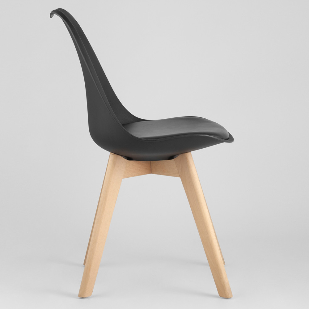 Стул с основой из пластика и мягким сиденьем Arvika Black