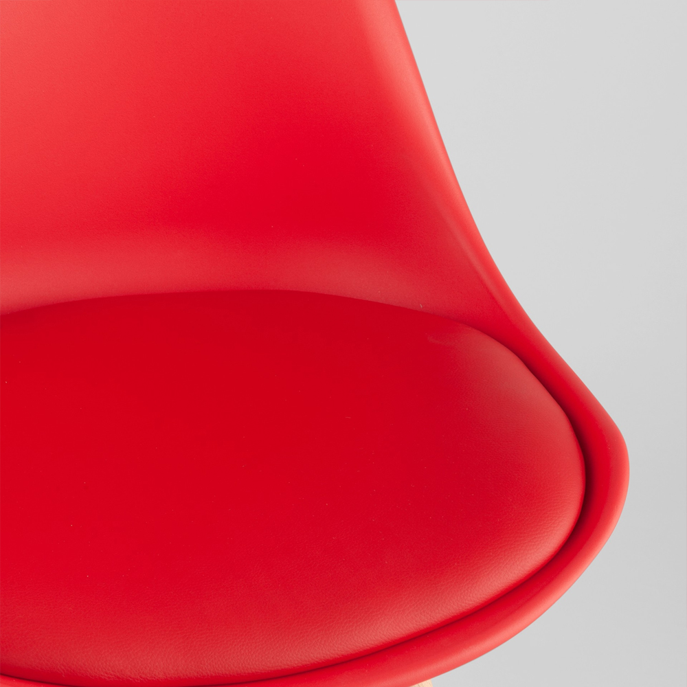 Стул с основой из пластика и мягким сиденьем Arvika Red