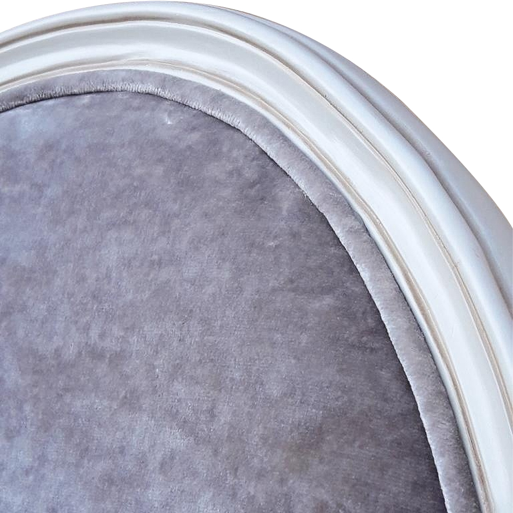 Стул с подлокотниками и круглой спинкой Velor French Seating Chair