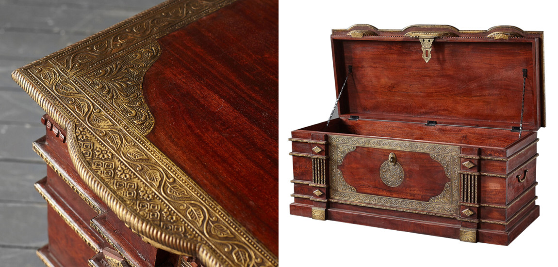 Сундук с латунной чеканкой Tejas Indian Inlaid Chest