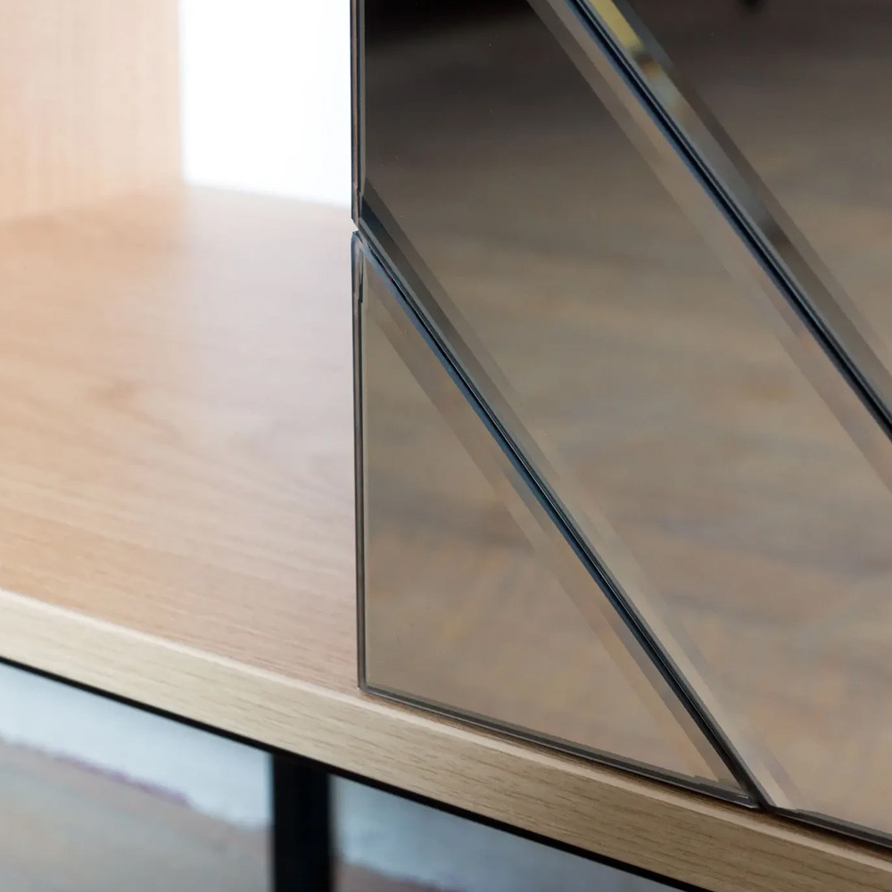 ТВ-тумба с зеркальным декором Serena TV-Stand