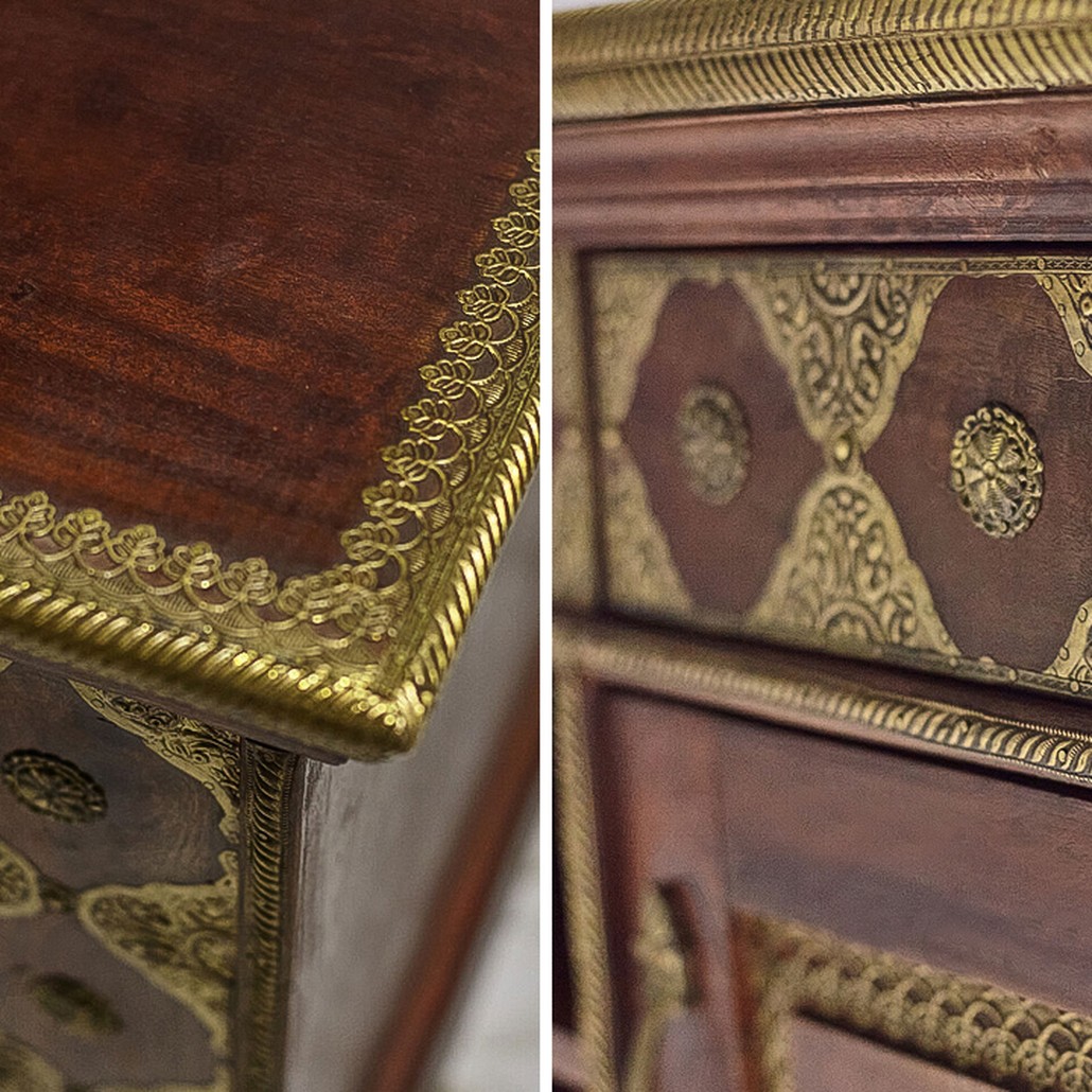 ТВ-тумба с латунной чеканкой Tejas Indian Inlaid TV Stand