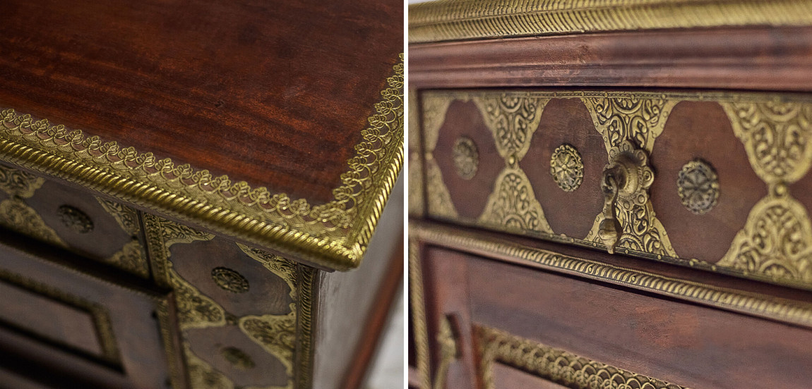 ТВ-тумба с латунной чеканкой Tejas Indian Inlaid TV Stand