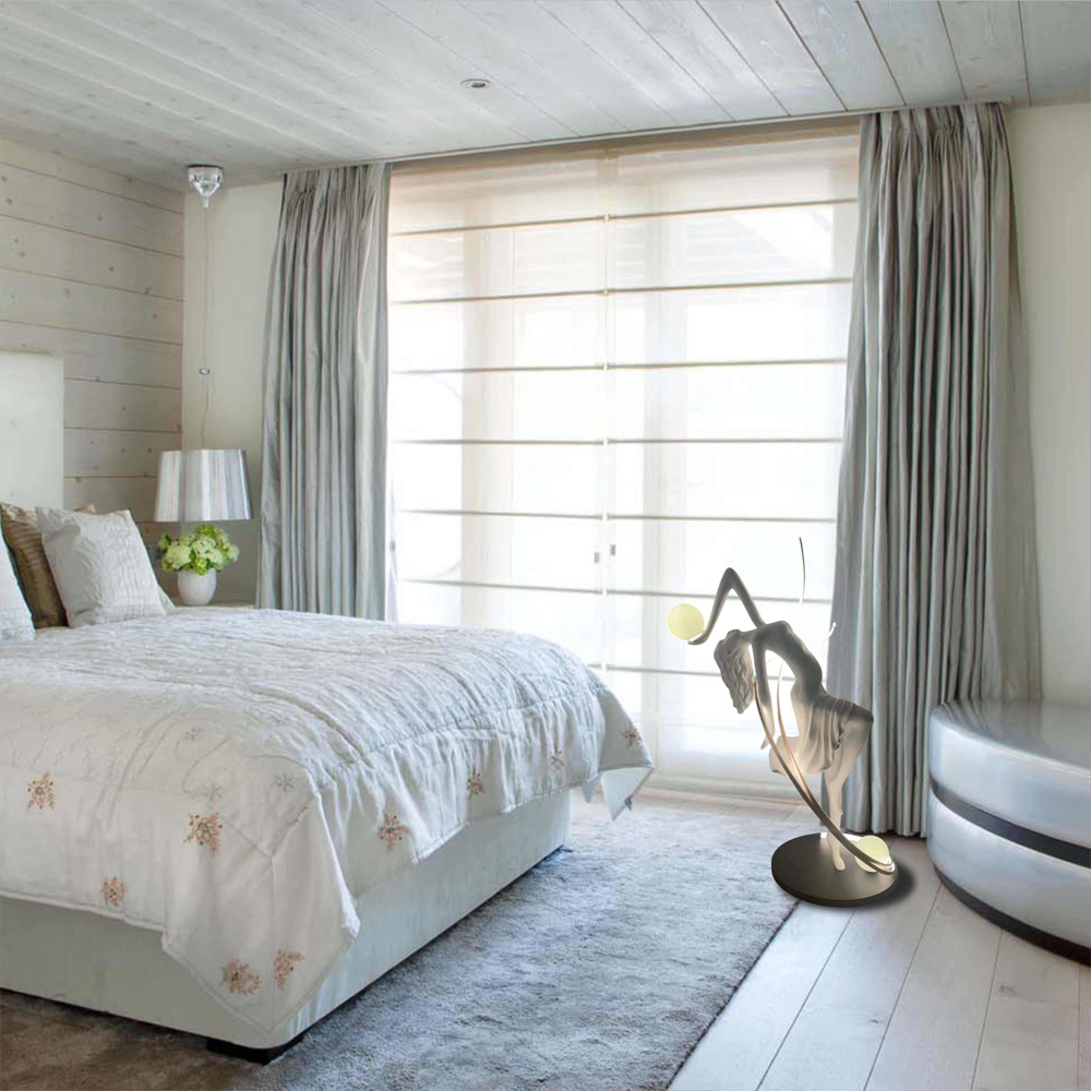 Торшер белая статуэтка Девушка Girl Carries Light Balls