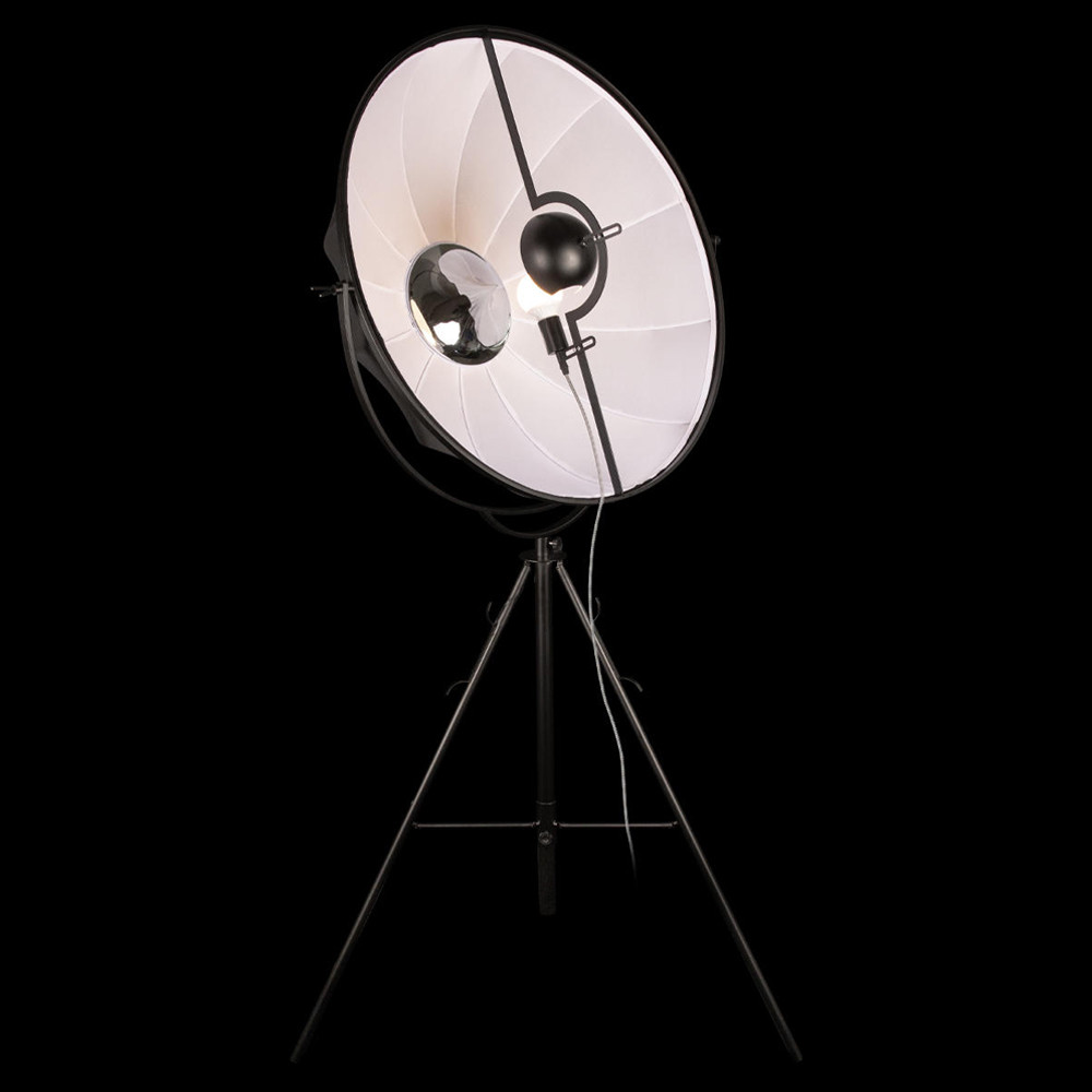 Торшер в виде прожектора с круглым тканевым абажуром на треноге черного цвета Radiance Éclat