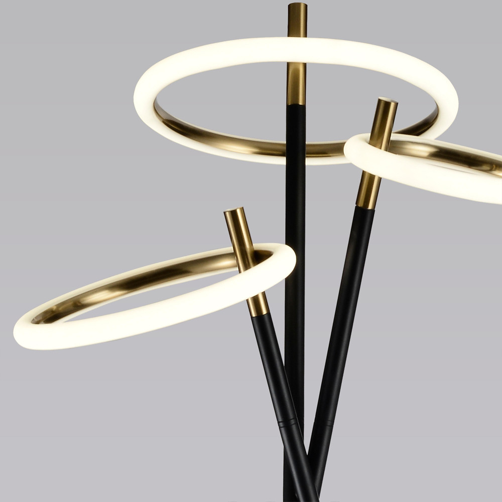 Торшер с 3-мя круглыми светодиодными лампами на черной триноге Underlining