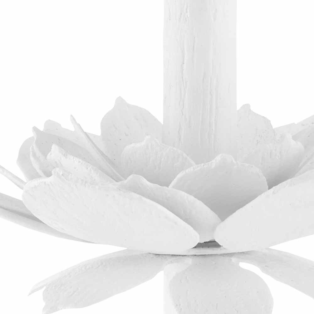 Торшер с декором в виде белого цветка магнолии на каркасе и черным абажуром White Magnolia