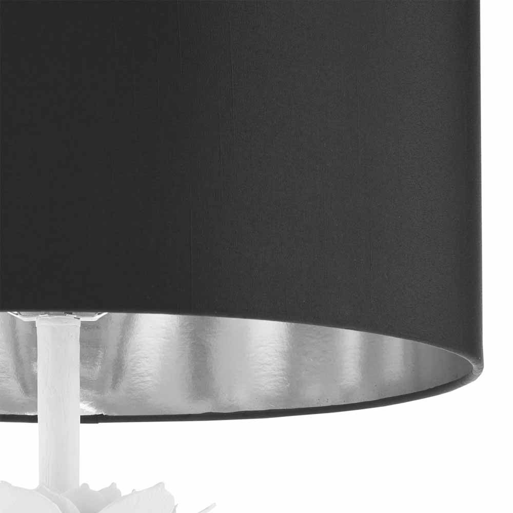 Торшер с декором в виде белого цветка магнолии на каркасе и черным абажуром White Magnolia