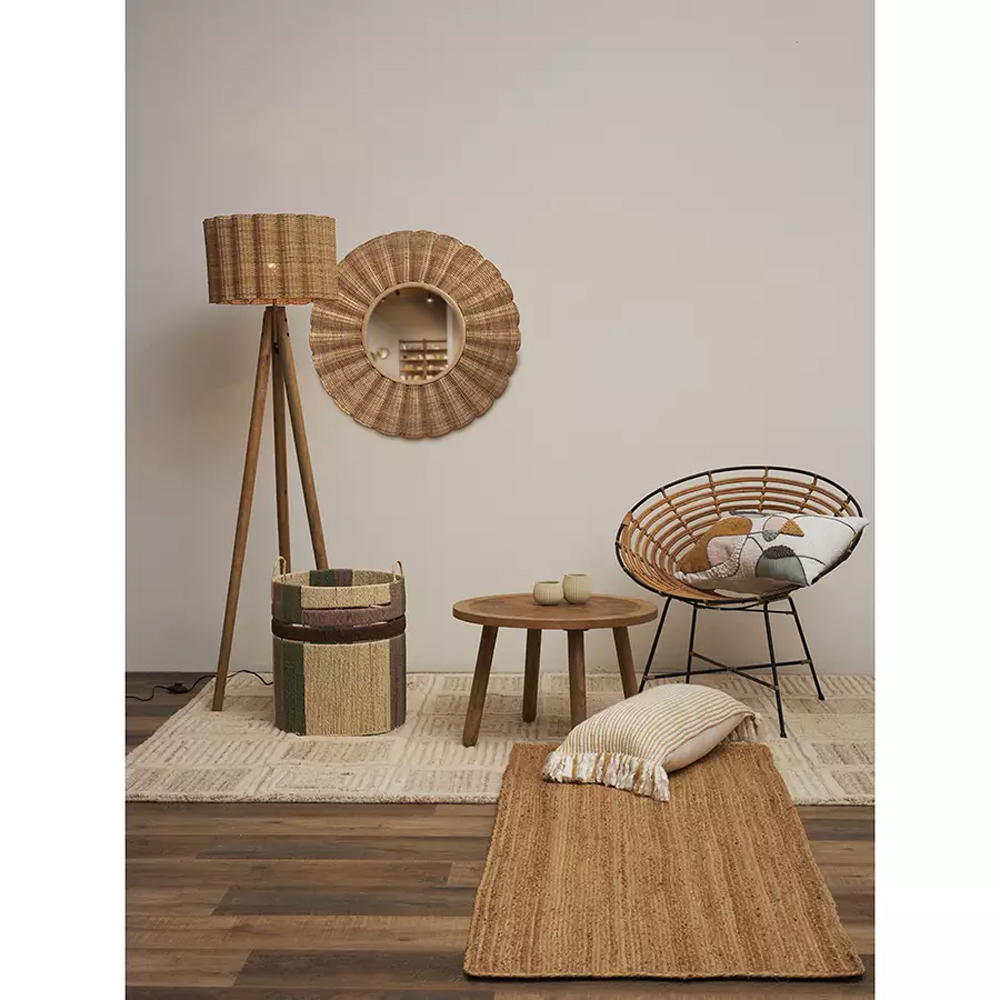 Торшер с плетеным абажуром на основании в виде треноги Lamp with Wicker Lampshade