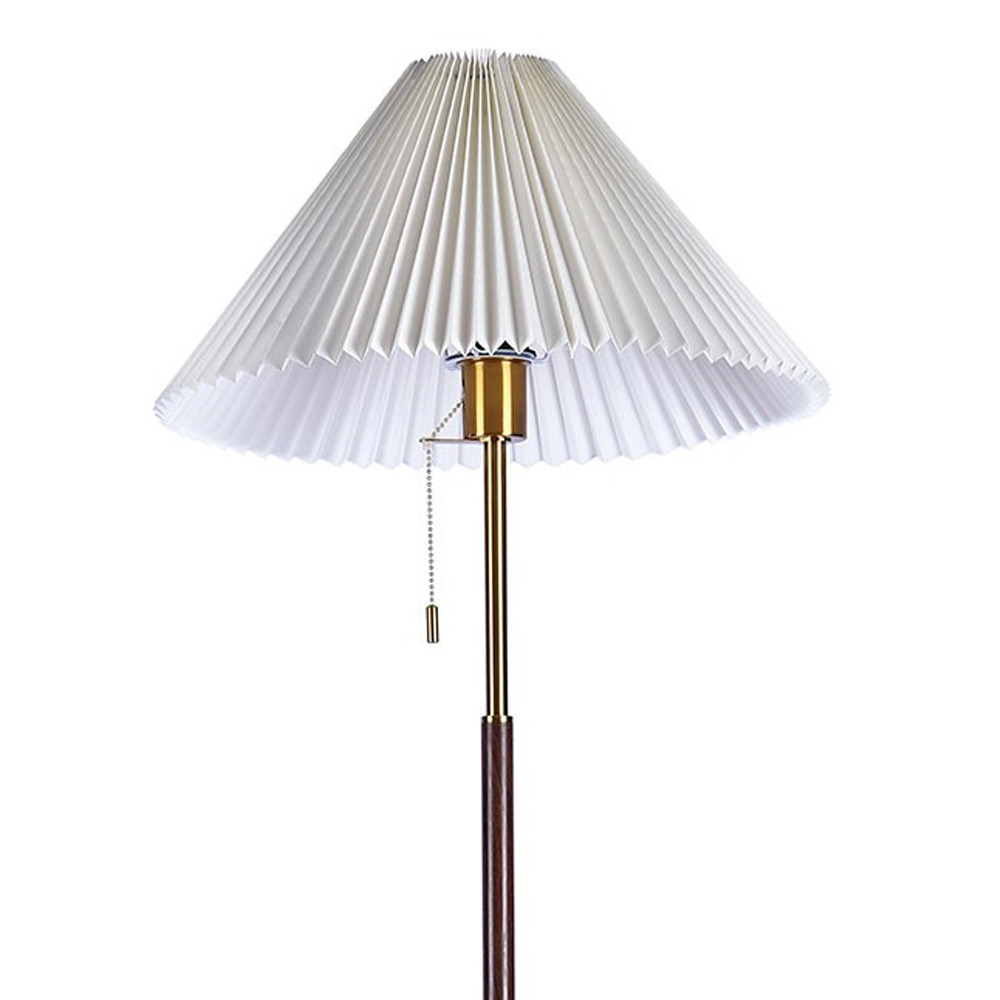 Торшер с плиссированным белым абажуром Pleated White Floor Lamp