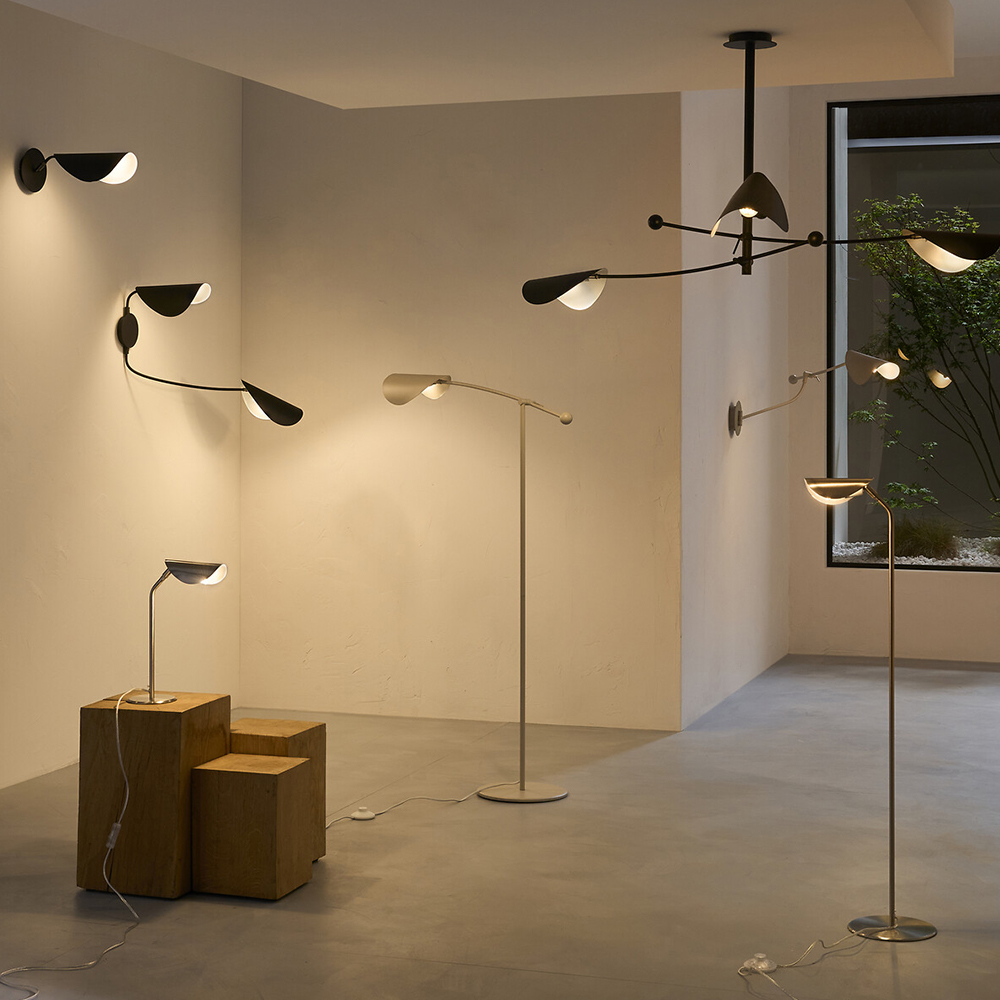 Торшер с поворотным плафоном Aracea Beige Floor Lamp