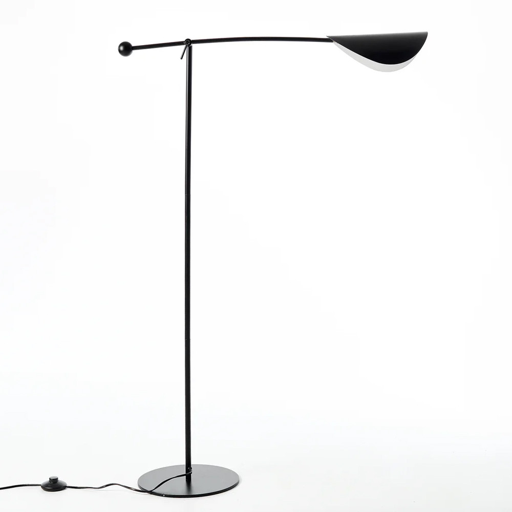 Торшер с поворотным плафоном Aracea Black Floor Lamp