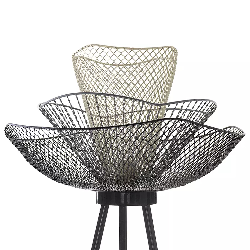 Торшер с трехъярусным плафоном из металлической сетки Metal Mesh Floor Lamp