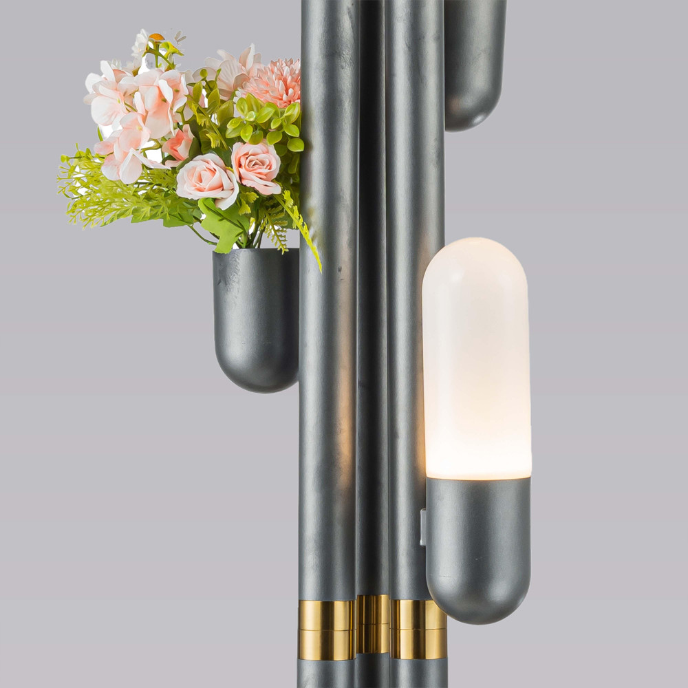 Торшер светодиодный с серым металлическим каркасом Generosity