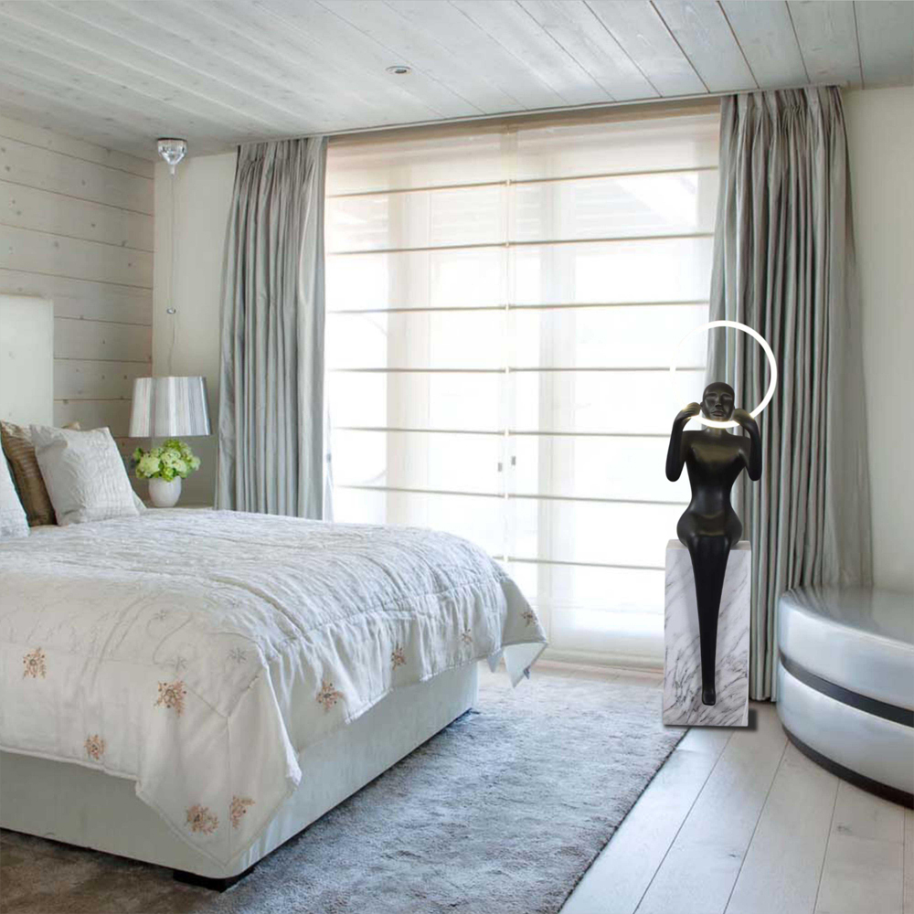 Торшер черная статуэтка Statue In The Clouds Floor Lamp