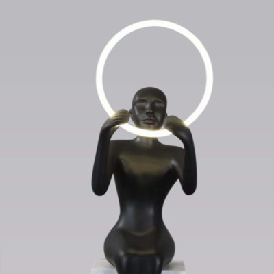 Торшер черная статуэтка Statue In The Clouds Floor Lamp