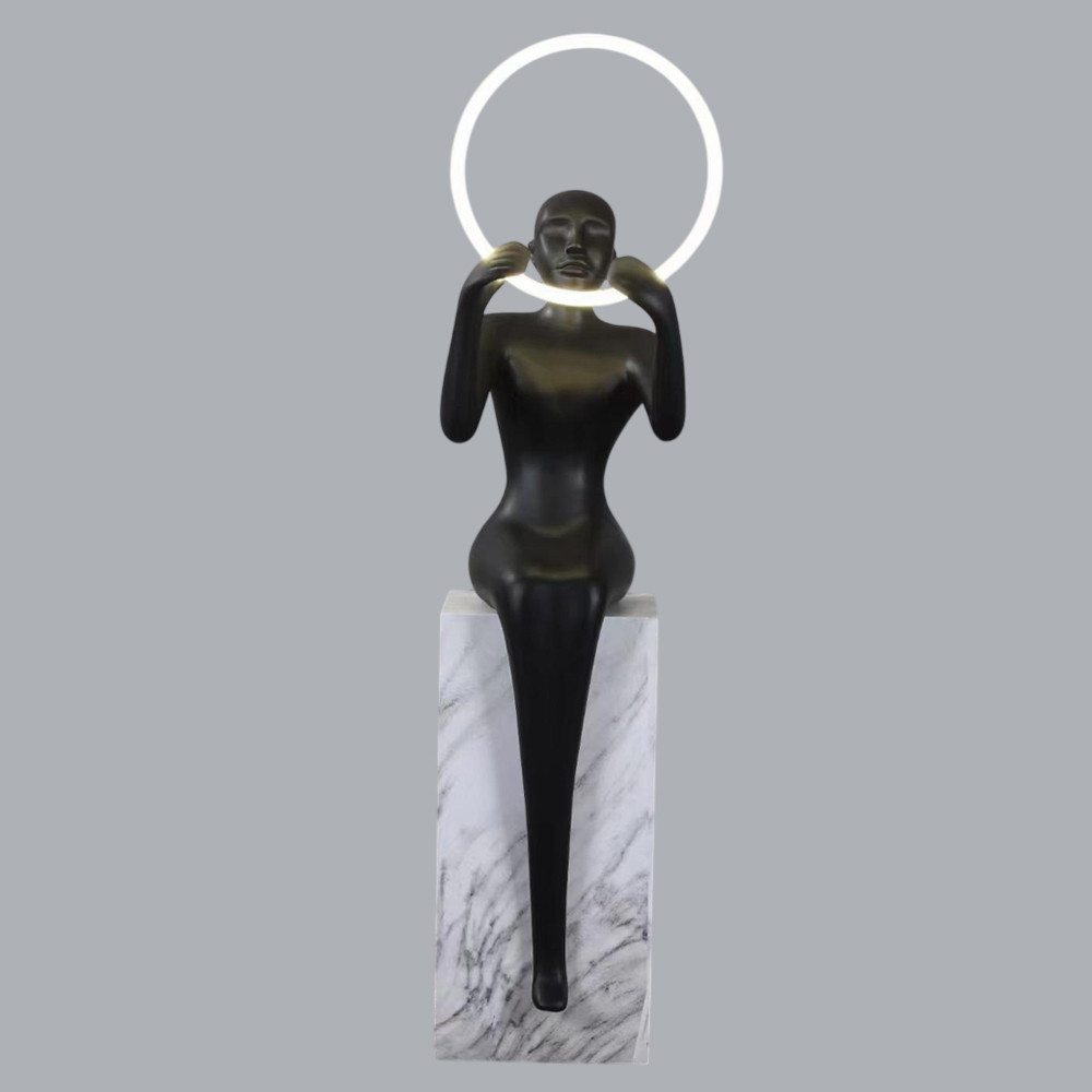 Торшер черная статуэтка Statue In The Clouds Floor Lamp