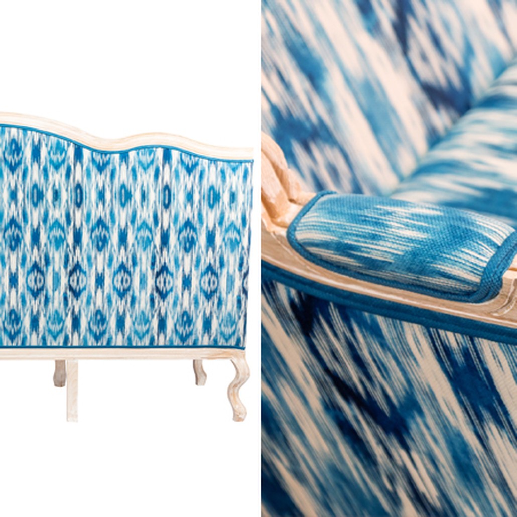 Трехместный диван с голубым узором Ikat Pattern