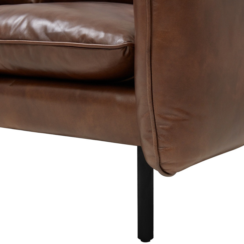 Трехместный кожаный диван на ножках темно-коричневый Tailler Sofa Brown