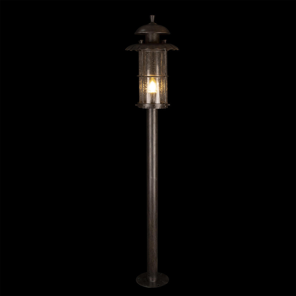 Уличный светильник с металлическим каркасом и прозрачным плафоном Elysian Lanterns