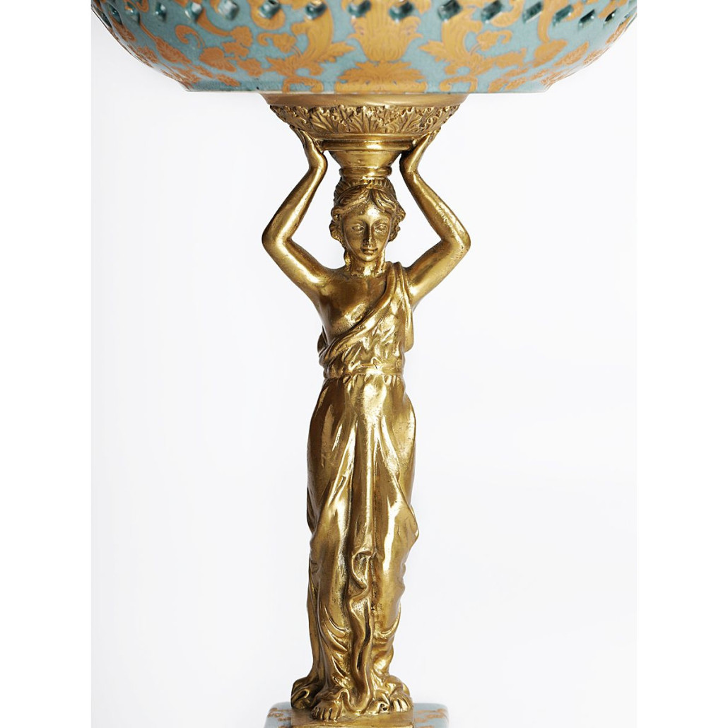 Фарфоровая чаша с девушкой Marlo Turi