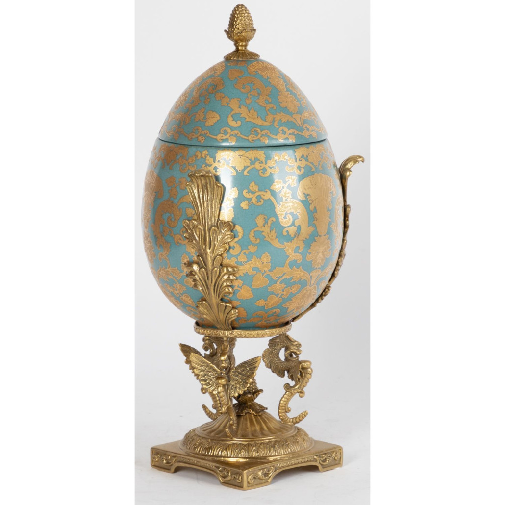 Фарфоровая шкатулка The Royal Egg