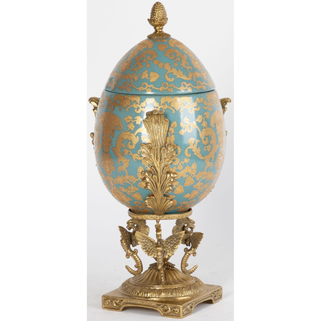 Фарфоровая шкатулка The Royal Egg
