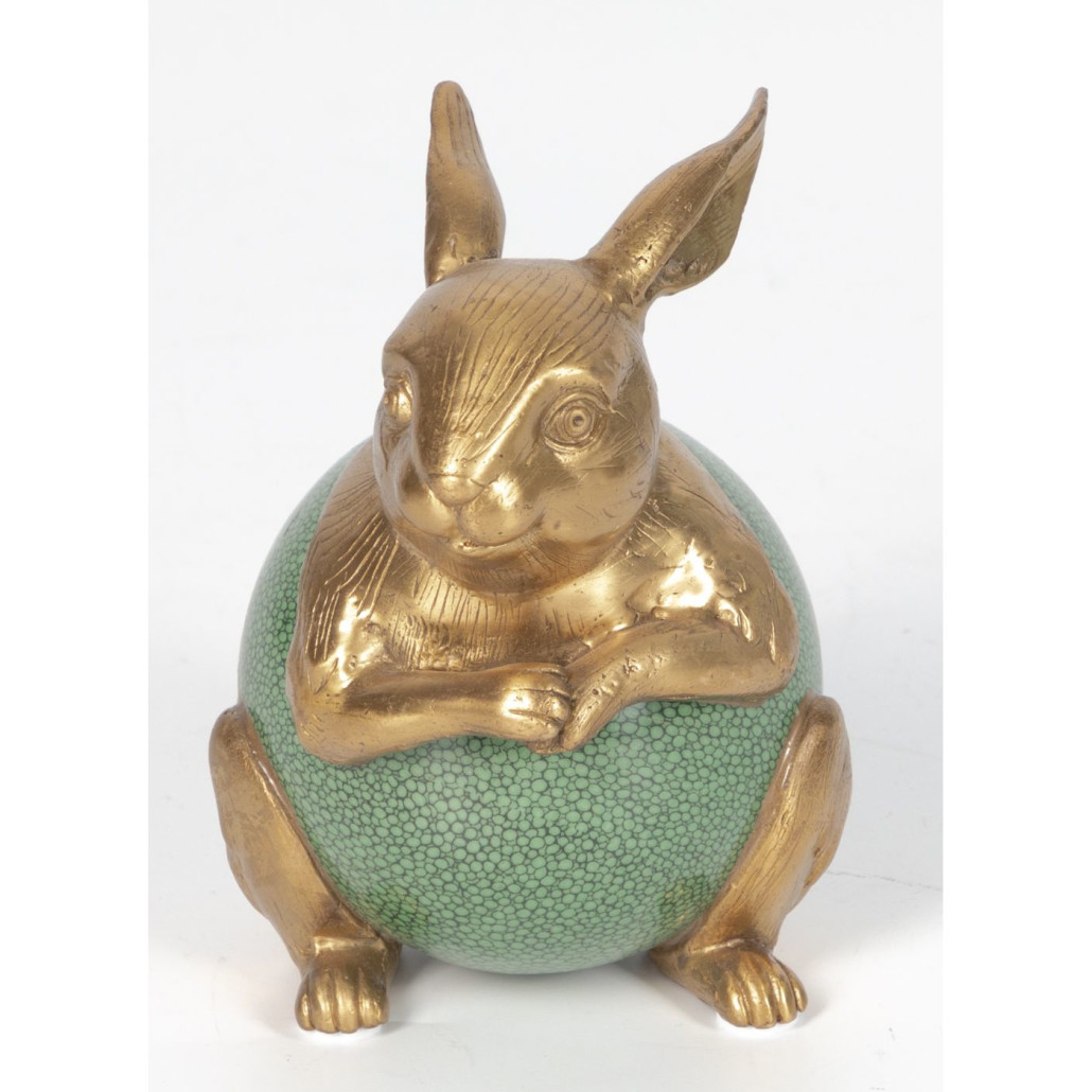 Фигурка A rabbit in a shell