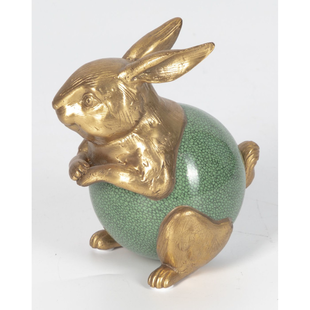 Фигурка A rabbit in a shell
