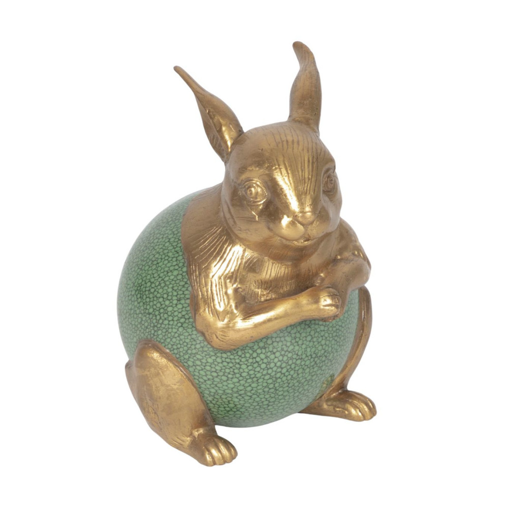 Фигурка A rabbit in a shell