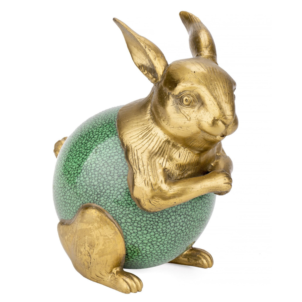 Фигурка A rabbit in a shell