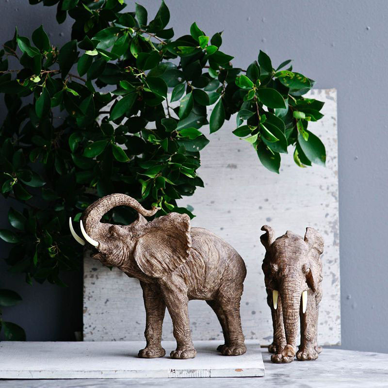 Фигурка в виде слона Elephants Statuette