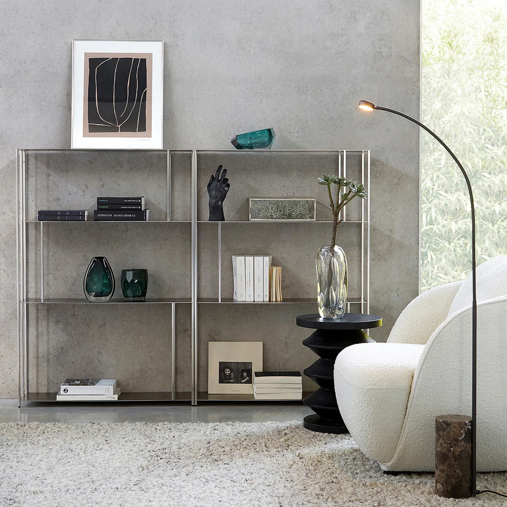 Фигурный приставной столик черного цвета AMORPHOUS