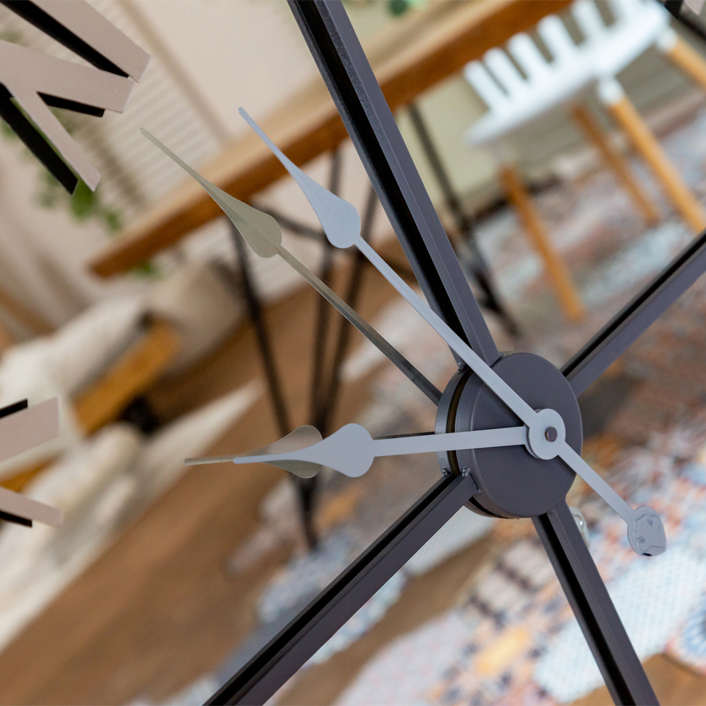 Часы настенные зеркальные с серебряным металлическим циферблатом Mirror Tower Clock