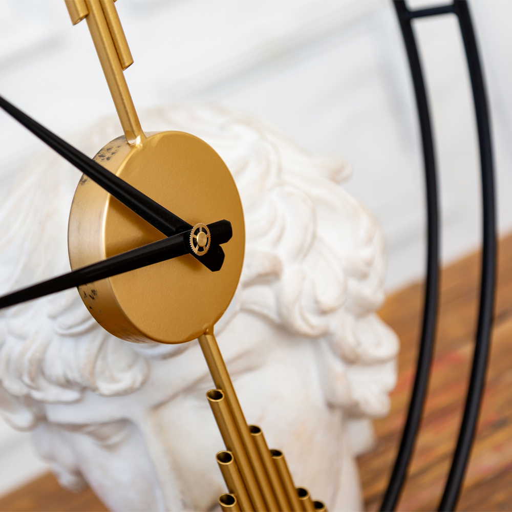 Часы настенные круглые из металла Mirror Tower Clock