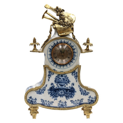 Часы настольные Barcelona